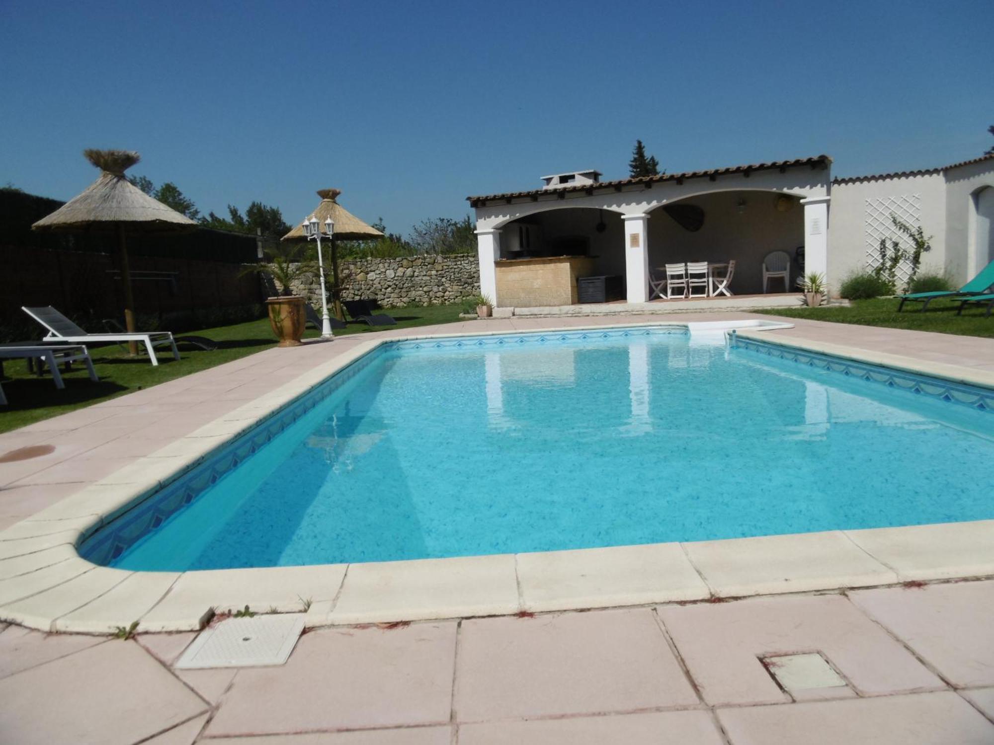 Le Gite De Lolivier En Provence Aramon Exteriör bild